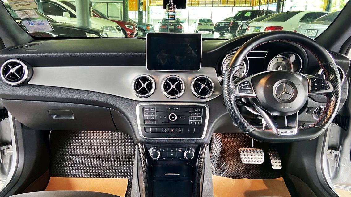 สปอร์ตแวกอน 5 ประตู Benz CLA250Shooting W117 รูปที่ 8