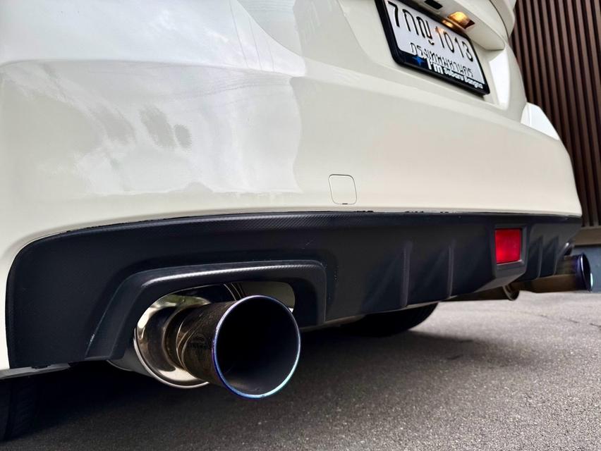(แจ้งรหัสรถ AP1013)  SUBARU  WRX ชุดแต่ง STI  2.0L 8 AT AWD Turbo ปี18 สีขาว รูปที่ 6