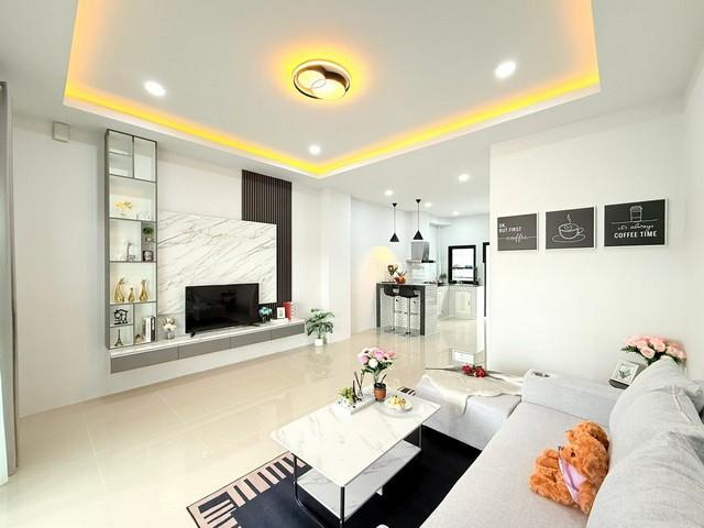 เปิดจองทาวน์โฮม 2 ชั้น สไตล์โมเดิร์นทันสมัย บ้านบุญสิริ3 หมู่บ้านรัตนากรวิลเลจ17 6
