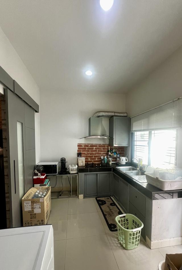 ขายบ้านทาวน์เฮาส์ 2 ชั้น สไตล์โมเดิร์น 9