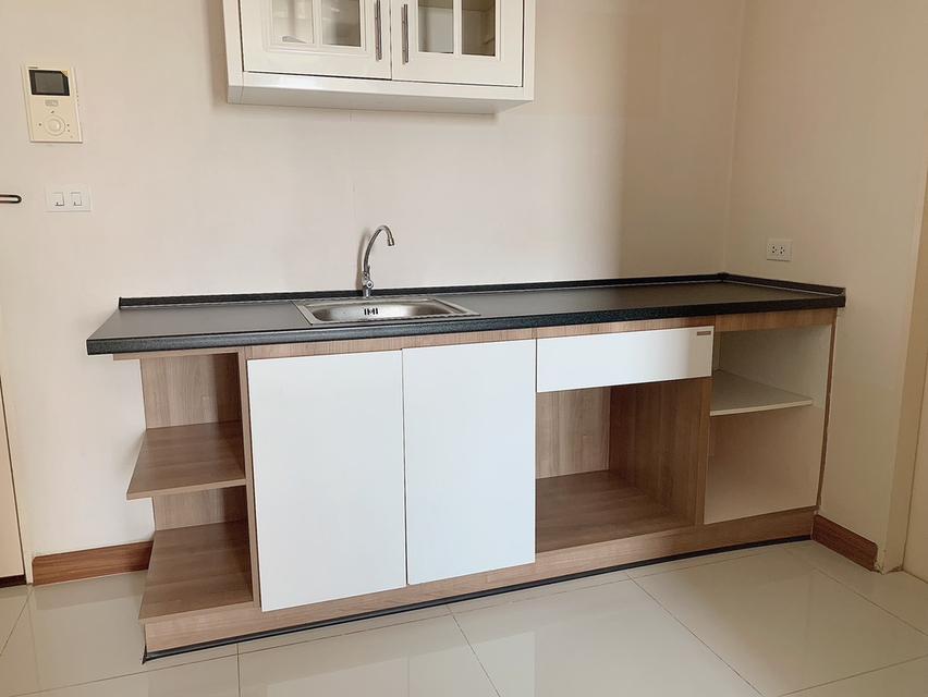 คอนโด แอร์ลิงค์ ร่มเกล้า 4