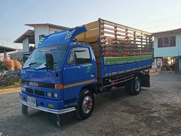 ปล่อย 6 ล้อดั้มพ์ Isuzu 115 Hp ปี 1997