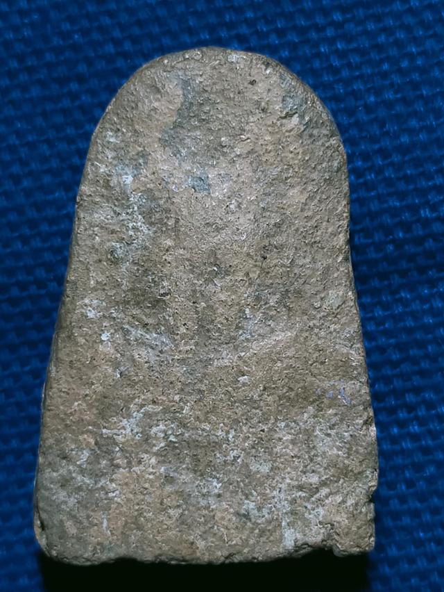 หลวงพ่อโหน่งพิมพ์ซุ้มกอ 2