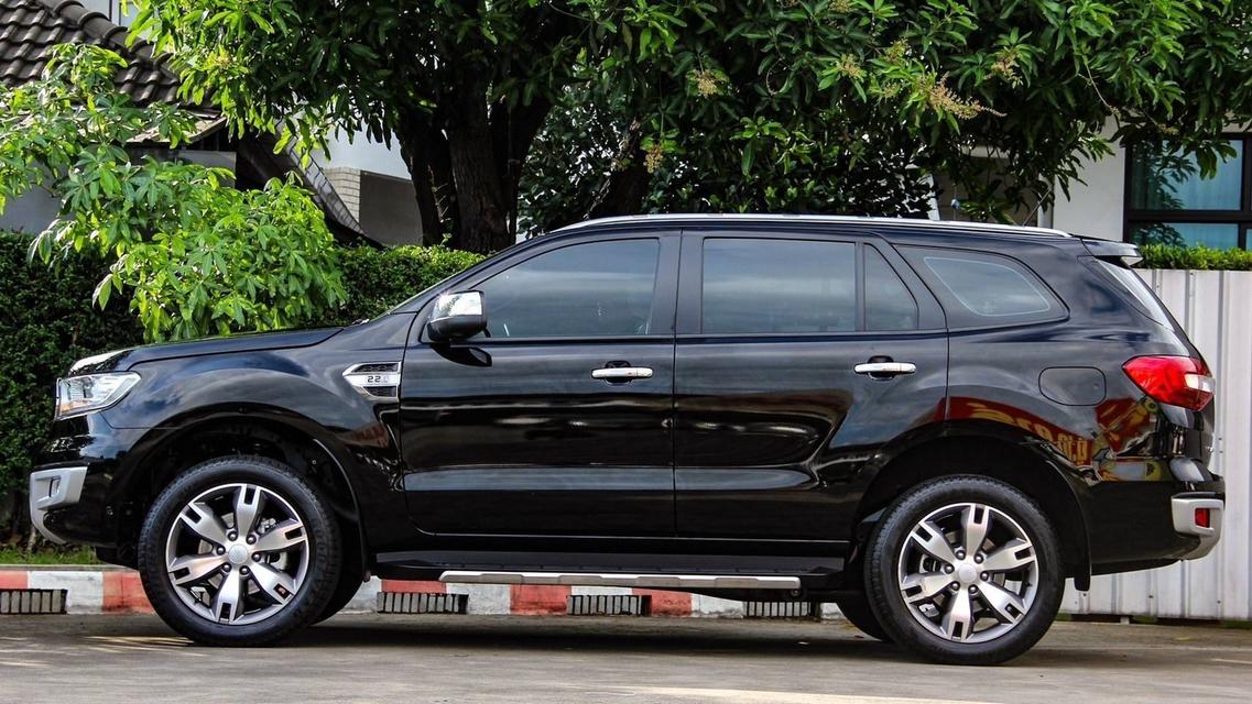 ด่วนๆ รถบ้านใช้น้อยมาก FORD EVEREST 2.2 TITANIUM PLUS Sunroof ปี 2018 2