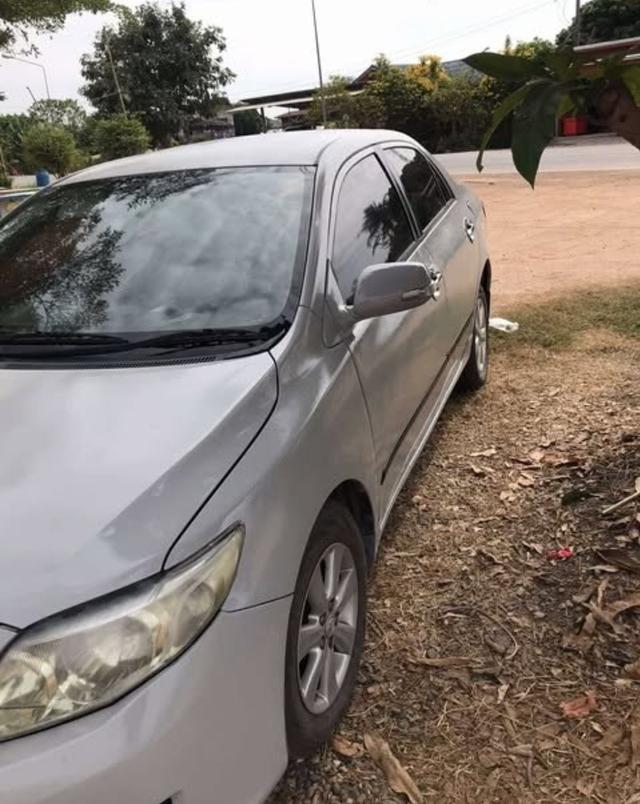 Toyota Corolla Altis สีขาว 3