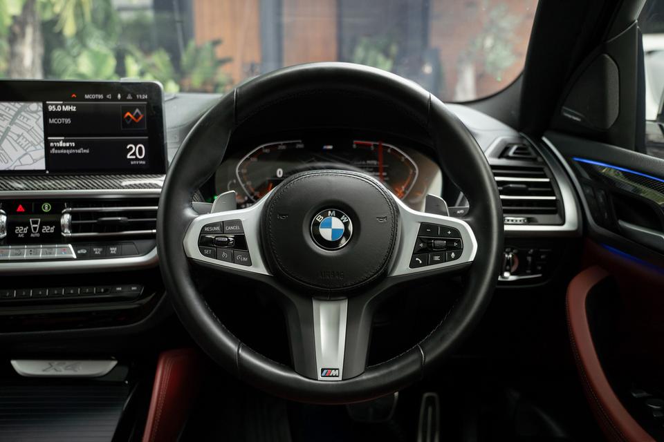 “BMW X4 xDrive 20d M Sport LCI”  ปี 2023📌𝐁𝐌𝐖 𝐗𝟒 พร้อมจอง! สีขาว เบาะแดง❤️‍🔥 รูปที่ 4