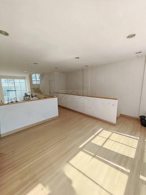 ให้เช่าโฮมออฟฟิศ 4 ชั้นหลังมุม 4 ห้องนอน The Master @BTS Udomsuk ย่านธุรกิจ ใกล้ BTS อุดมสุข ติดถนนใหญ่ ย่านธุรกิจ 3