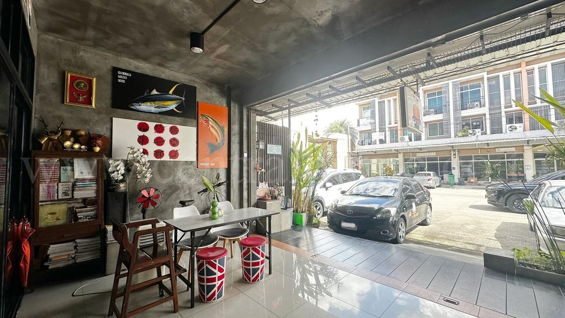 อาคารพาณิชย์ 3 ชั้น ไอลีฟ ทาวน์ ลำลูกกา คลอง 3 ถูกสุดในโครงการ 3
