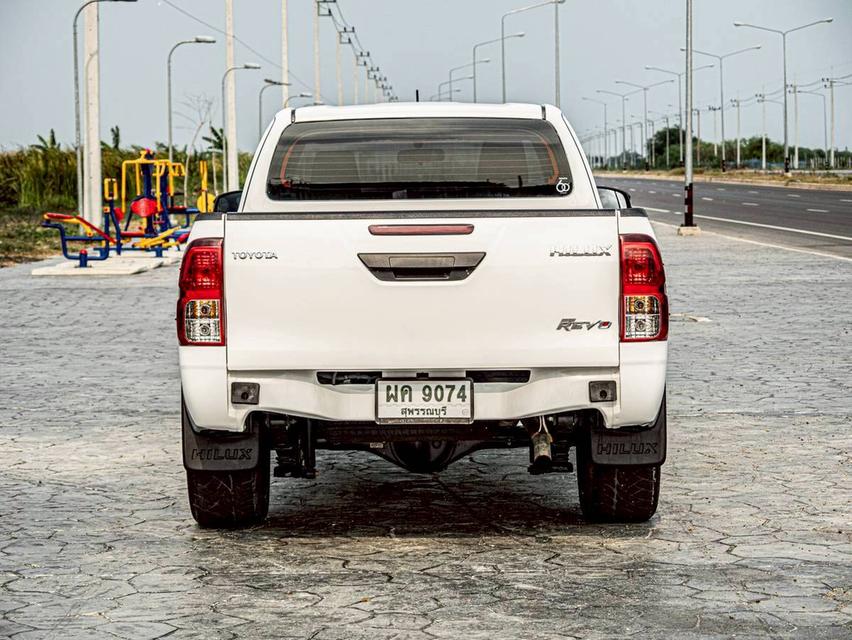 TOYOTA Hilux Revo SmartCab 2.4 Z edition ปี 2022 สีขาว