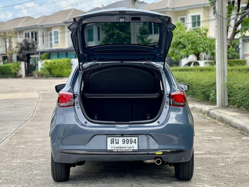 รุ่นรถ : Mazda 2 1.3 Ultra Hatchback เครื่องยนต์: เบนซิน เกียร์: ออโต้ ปี: 2026 สี: เทา ไมล์ 4xx Km. รูปที่ 12