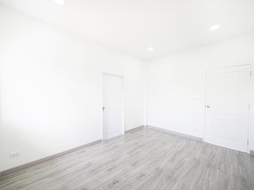 🔥 Clearance Sale บ้านแฝดรีโนเวทใหม่ หลังใหญ่ ถนนเมน ม.เติมรัก 3 บ้านกล้วย–ไทรน้อย 17