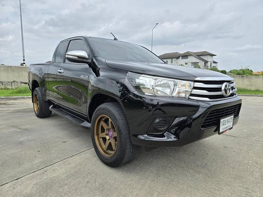 Toyota Revo 2.4E Prerunner ปี 2016 สภาพป้ายแดง 60,000 km 