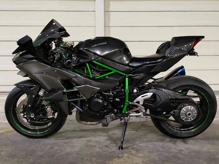 Kawasaki Ninja H2 Super Shart 3