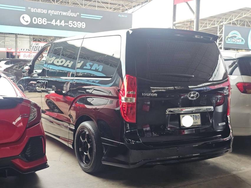 เข้าใหม่#Hyundai #H1 deluxe Top ปี 2018 จด 2019 สีดำ ดีเซล 11 ที่นั่งรถศูนย์ฮุนได ไมล์แท้เพียง 149,xxx km. รูปที่ 5