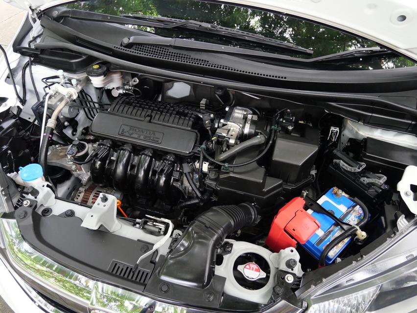 HONDA JAZZ 1.5V+ ปี20/21 ไมล์ 81,022km 9