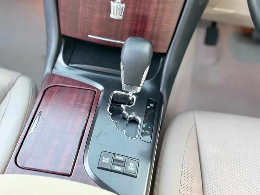 ปี 2009 TOYOTA CROWN, 2.5 ROYAL SALOON โฉม ปี07-12 สีเทา 11