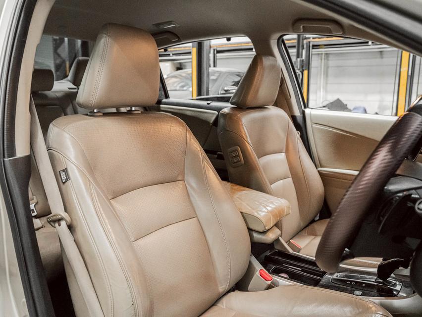 รหัสรถ 67GG5959 HONDA ACCORD 2.4 EL 2013 🔰 6