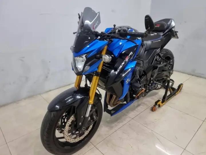 ขายด่วน  Suzuki GSX S750 3