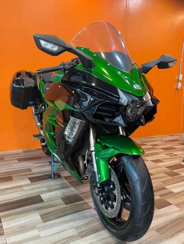 Kawasaki Ninja H2R สีเขียว 5