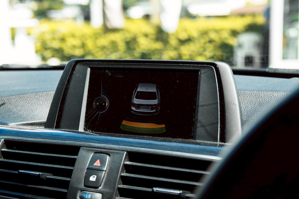 BMW 320d Luxury ปี 2017 ไมล์ 19x,xxx 19