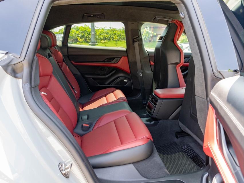 Porsche Taycan 4S Cross Turismo Wagon ปี : 2022 9
