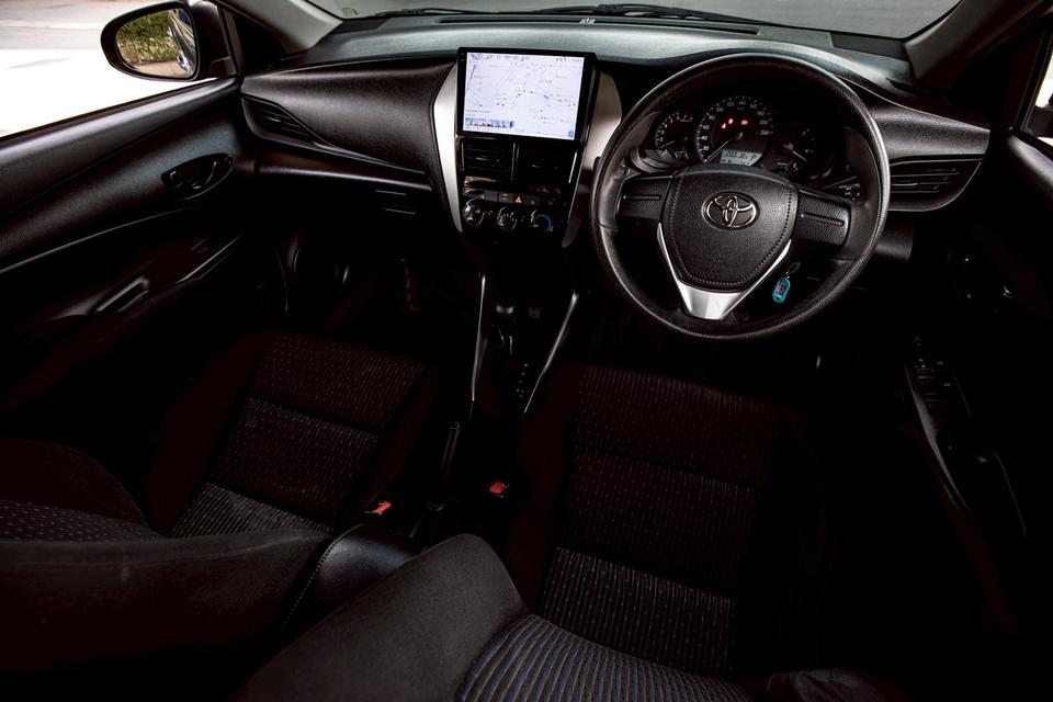 ขาย Toyota Yaris Ativ 1.2E ปี18 12