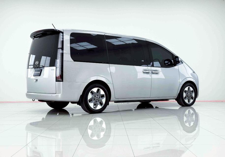 HYUNDAI STARIA 2.2 SEL STARIAเกียร์ AT ปี 2023 สีเทาเลขไม์ 118,647 กมราคา 1,019,000 บาทโทร 0929699899 6B597 รูปย่อยที่ 3