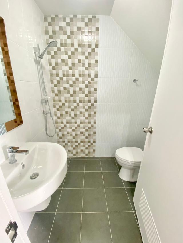 🏡🌟 ให้เช่าด่วน! ทาวน์โฮม 2 ชั้น  3 ห้องนอน 3 ห้องน้ำ ทำเลเด่น ใกล้ห้าง/ตลาด เดินทางสะดวก  ภายในกว้างขวาง คุ้มค่ามาตรฐาน! 11