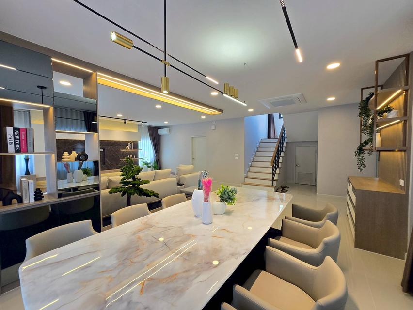 ให้เช่า บ้านเดี่ยว เซนโทร บางนา บ้านผู้บริหาร 4ห้องนอน มีห้องแม่บ้าน ทำเลคุณภาพ ใกล้ Mega Bangna 7