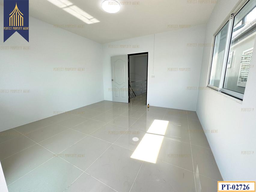 ขาย ทาวน์เฮ้าส์แฝดสร้างใหม่ ทำเล สุขุมวิท เทพารักษ์ ศรีนครินทร์ 9