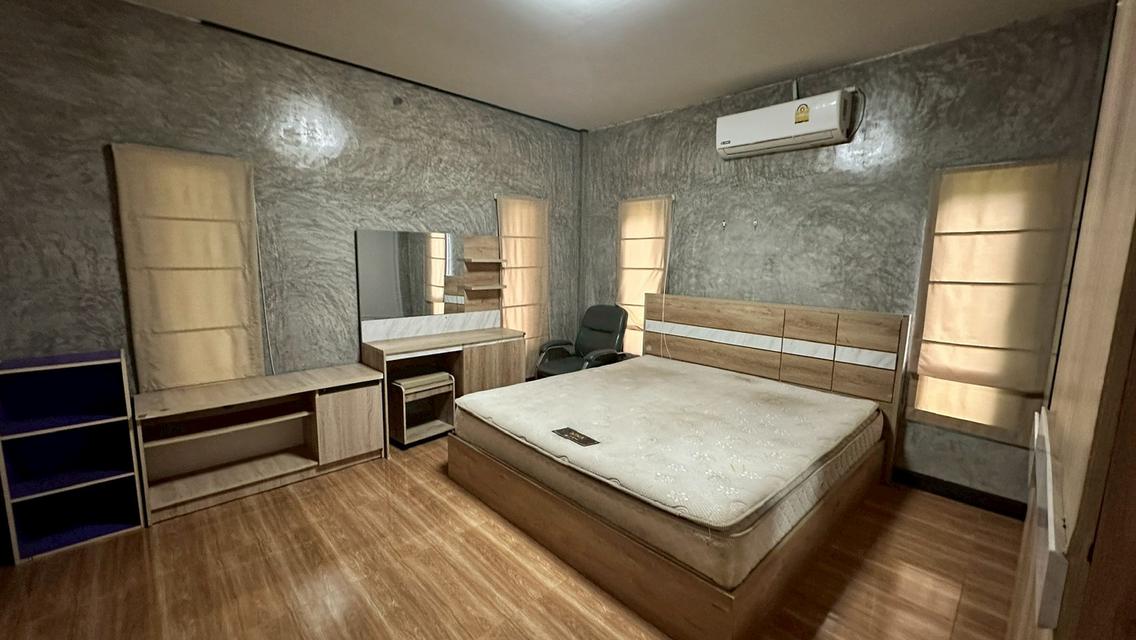 ขายบ้านพร้อมที่ดิน รวม 2 แปลง (บ้าน 1 แปลง + ที่ดินเปล่า 1 แปลงติดกัน) 11