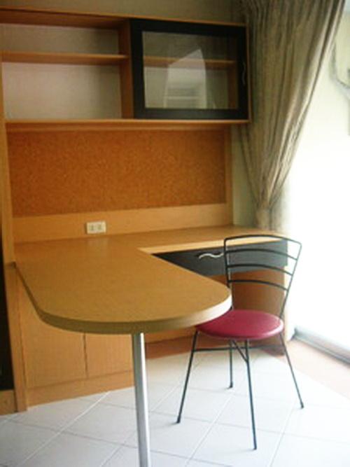 liviing place condominium LAD PHRAO 140 8