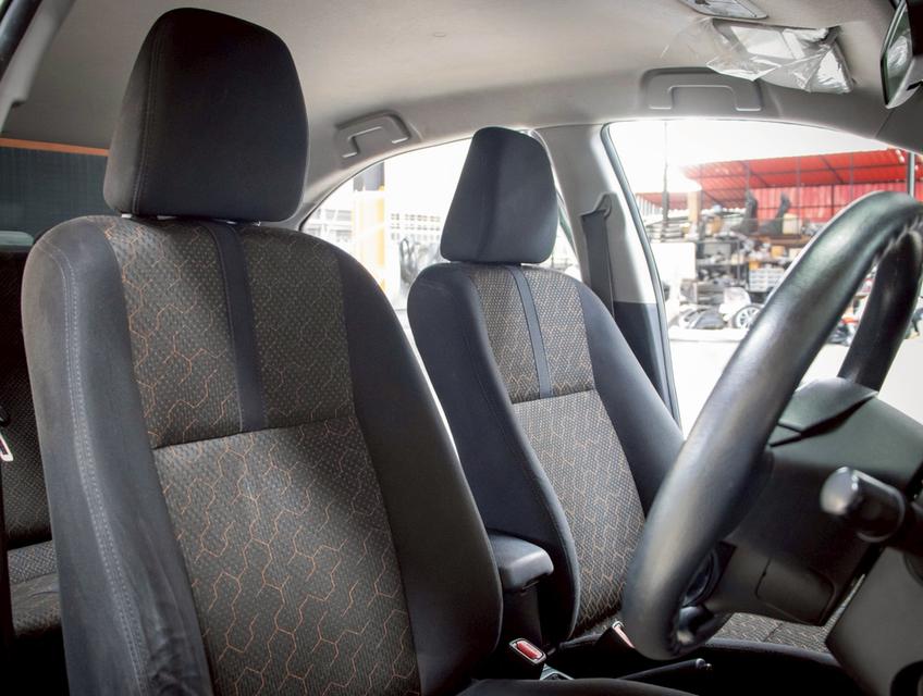 TOYOTA VIOS 1.5 E ปี 2018  10