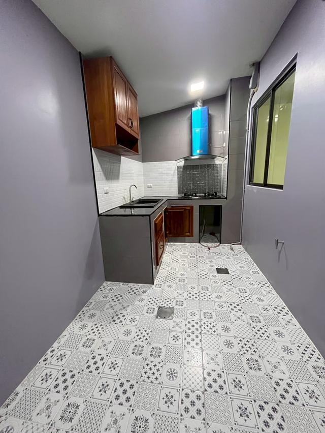 ทาวน์เฮ้าส์ 2 ชั้น หลังริม 1