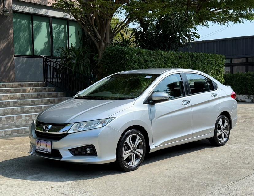 2016 HONDA CITY 1.5 SV รถมือเดียว วิ่งน้อยเพียง 8X,XXX กม รถเข้าศูนย์ทุกระยะ ไม่เคยมีอุบัติเหตุครับ 3