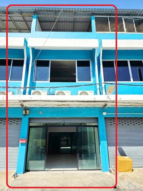 ให้เช่าอาคารพาณิชย์ 3 ชั้น 19ตร.วา. ม.หอการค้า 900 ม. 2น้ำ BTSสะพานควาย 1กม.240 ตร.ม.3นอน อินทามระ8-14 1