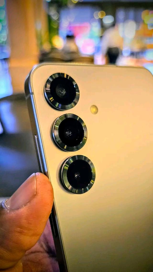 Galaxy S25 Plus สวยพร้อมใช้งาน   4