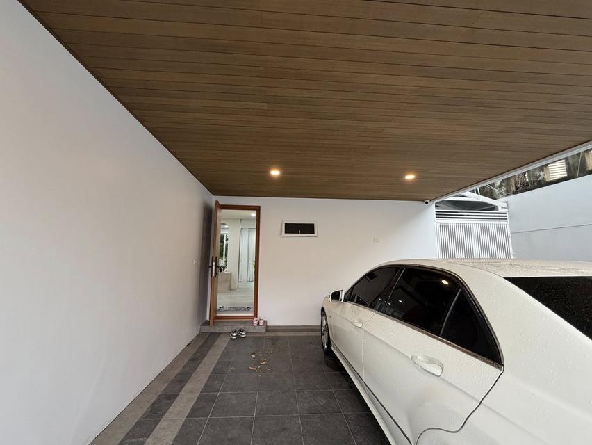 บ้านหรู สไตล์โมเดิร์นเรือนคู่ บ้านเดี่ยวสร้างใหม่ทั้งหลัง ย่านพุทธมณฑลสาย 3 15