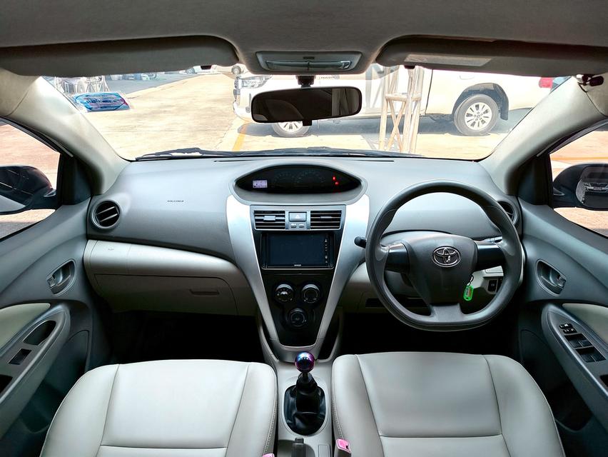 TOYOTA Vios 1.5E M/T ปี 2010 💯  🚘 รถสีขาว [Super White] 💯 รถบ้าน มือเดียวป้ายแดง 💯 🕰 เลขไมล์ 207,xxx km.  รับซื้อขาย รถยนต์มือสอง  TEL 085337553 รูปที่ 11