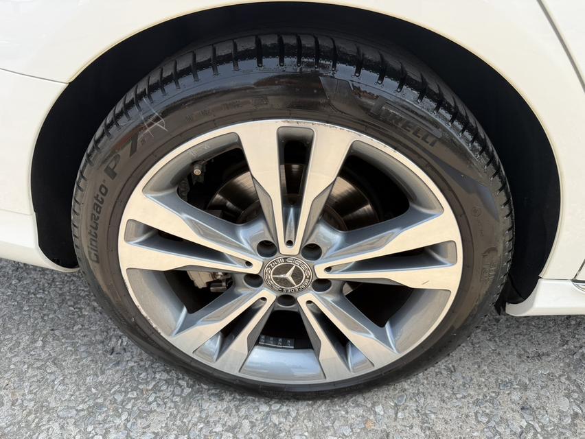 2018 BENZ C350E มือเดียวป้ายแดง เช็คศูนย์ตลอด ไมล์น้อย รูปที่ 20