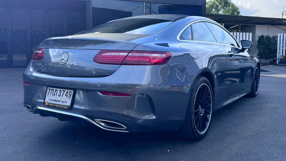 รหัสรถ TPV3749 BENZ E300 2.0 AMGปี : 2017 5