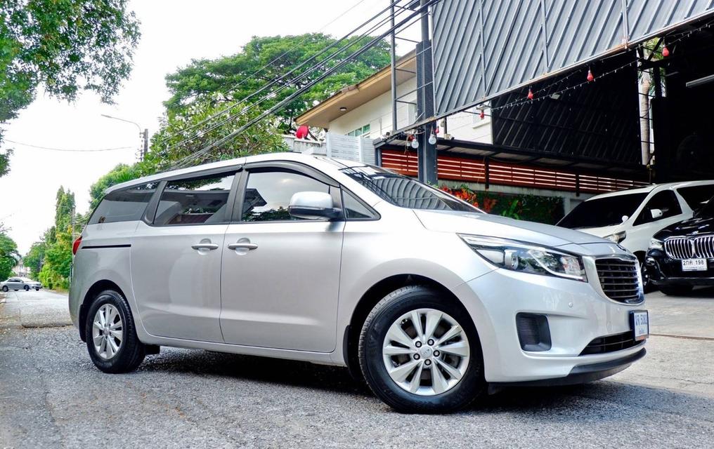 Kia Grand Carnival 2.2L LX 2014 #รถสวยจัดประวัติชัดเจน #ไมล์น้อยสุดในตลาด 4