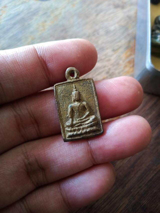 พระเครื่องยอดนิยมบ้านๆ