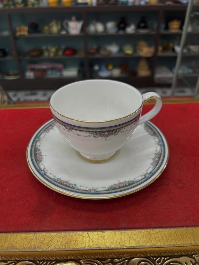 ชุดชา porcelain ปี 1988 made in England สภาพสมบูรณ์ 4