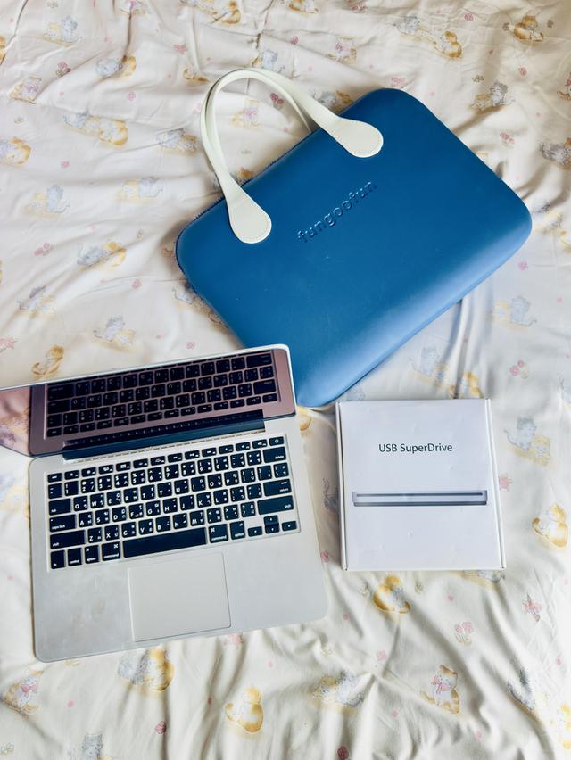 MacBook Pro (Retina, 13-inch) & USB Superdrive