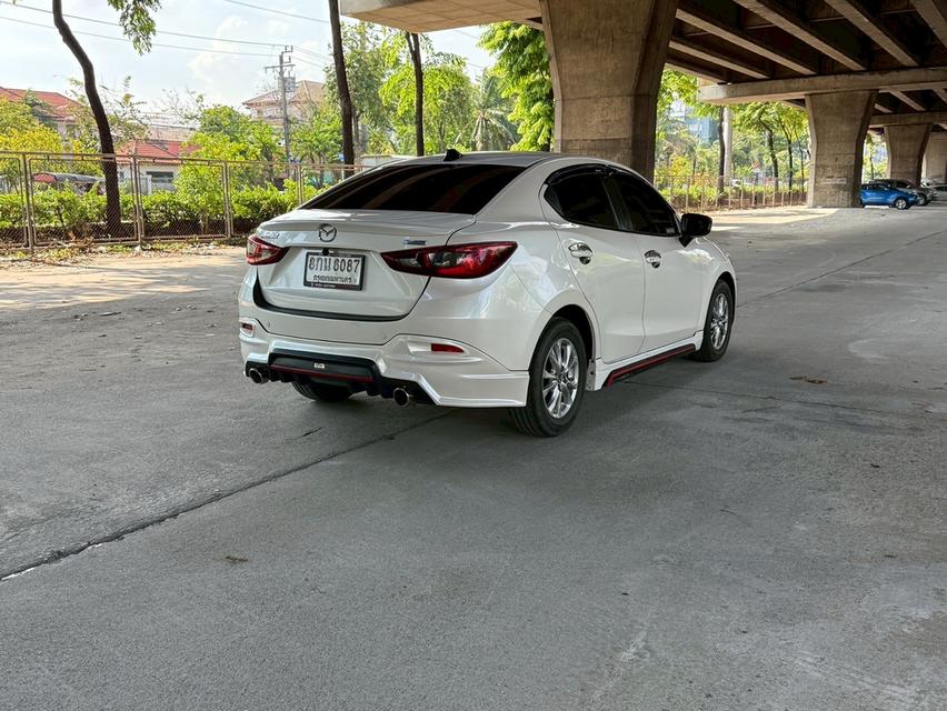 ขายรถ mazda2 1.3 High Sedan ปี 2015 สีขาว เกียร์ออโต้