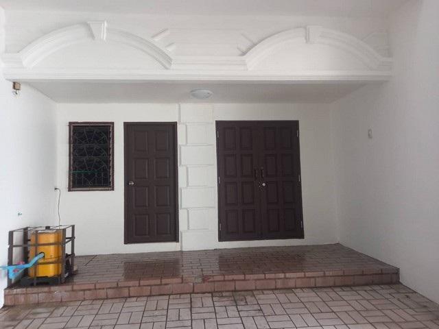 ให้เช่า ทาวน์โฮม 4 ชั้น ทำเลใจกลางทองหล่อ หมู่บ้าน ลีโอคลาสสิค เพลส ทองหล่อ 49 เหมาะสำหรับอยู่อาศัยและทำโฮมออฟฟิศ 2