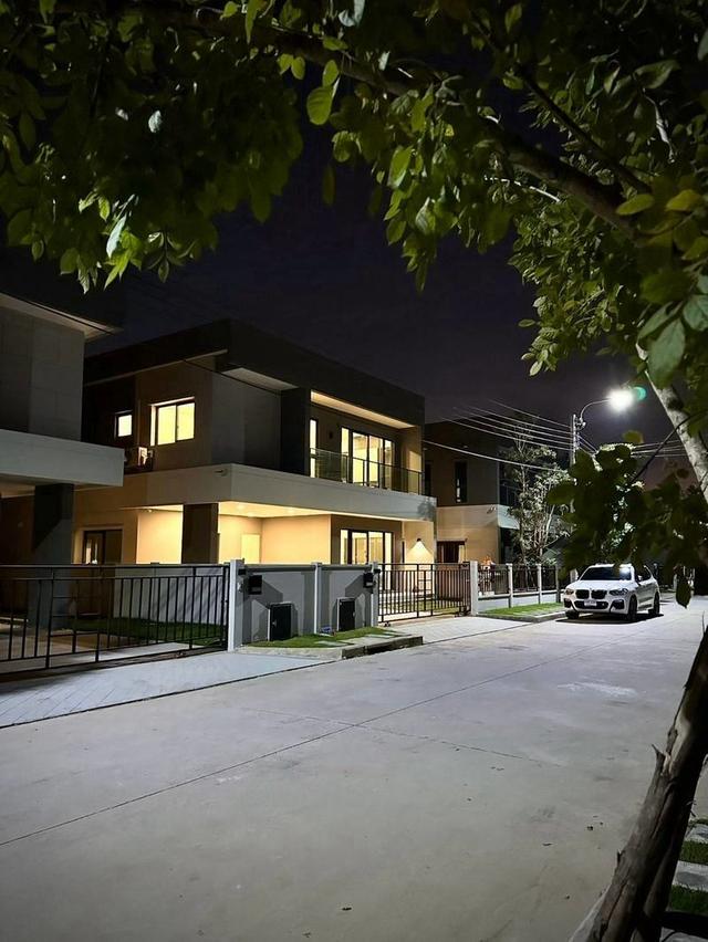 ขายบ้านใหม่ Centro บางนา ใกล้เมกะบางนา 2
