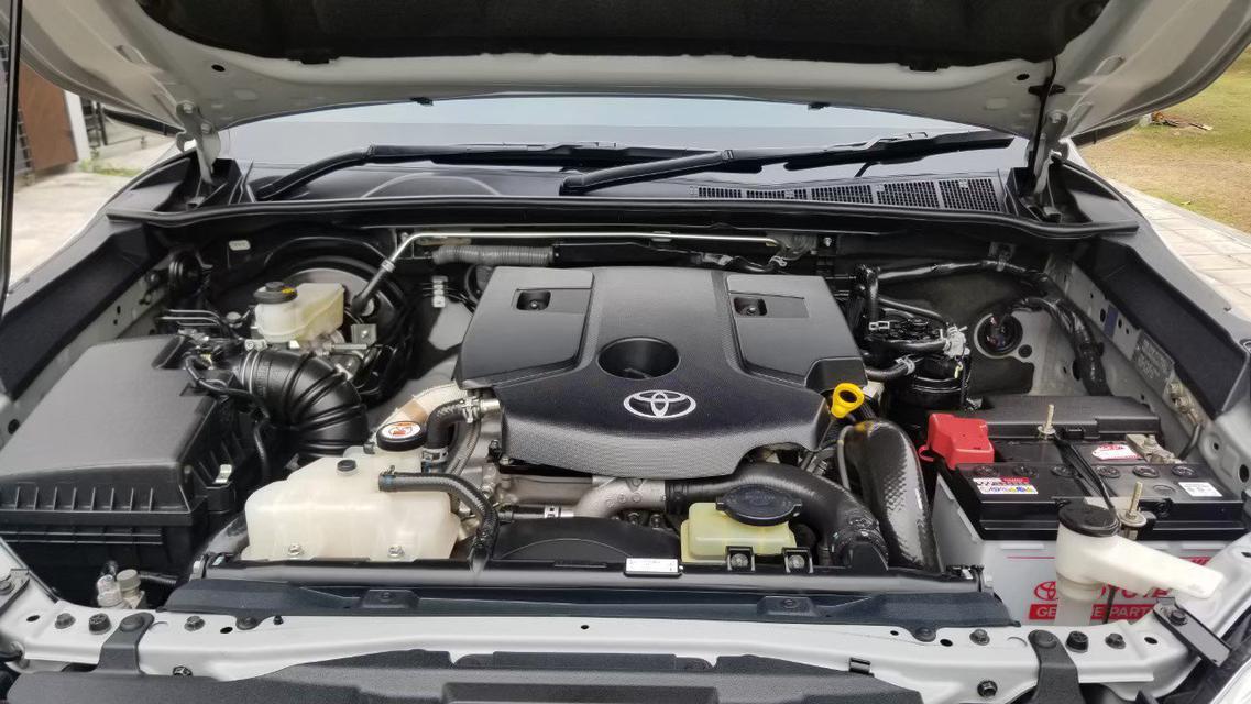 ขายรถบ้าน Toyota Hilux Revo 2.4 Prerunner E Double Cab 2018 A/T สีเทา 6