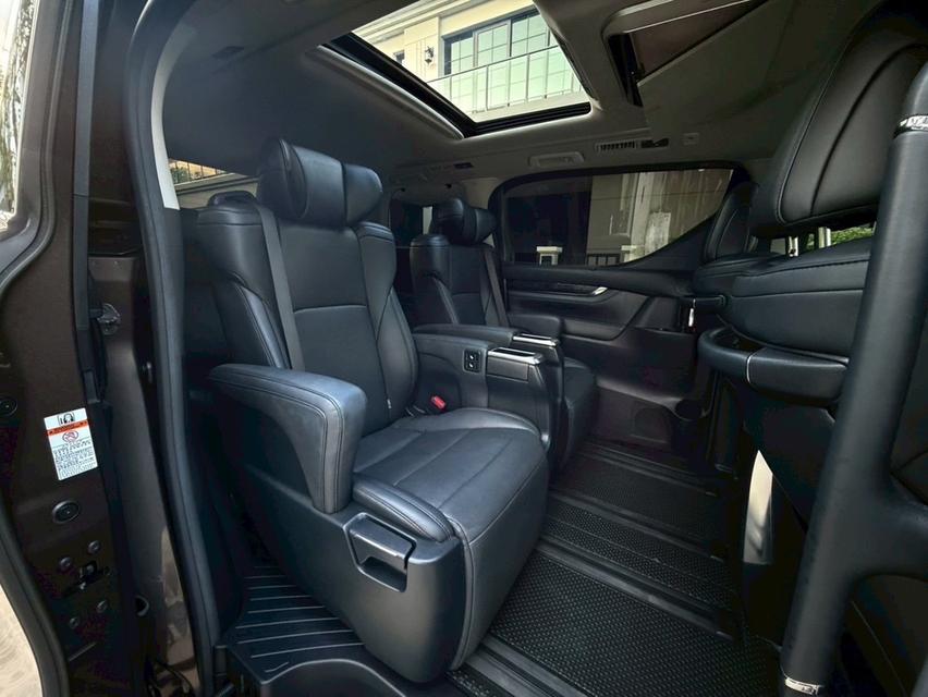 TOYOTA ALPHARD 2.5 SC package 2022มือเดียวป้ายแดง น็อตไม่เคยขยับซักตัว ประวัติศูนย์ (ไม่รวมทะเบียน) รูปที่ 12